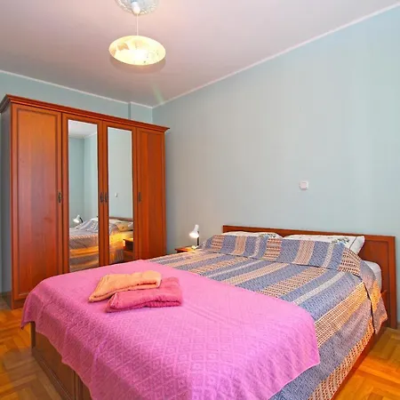 Veroslava 2159 Póla