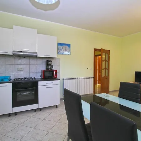 Veroslava 2159 Apartman Póla