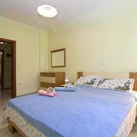 Veroslava 2159 * פולה